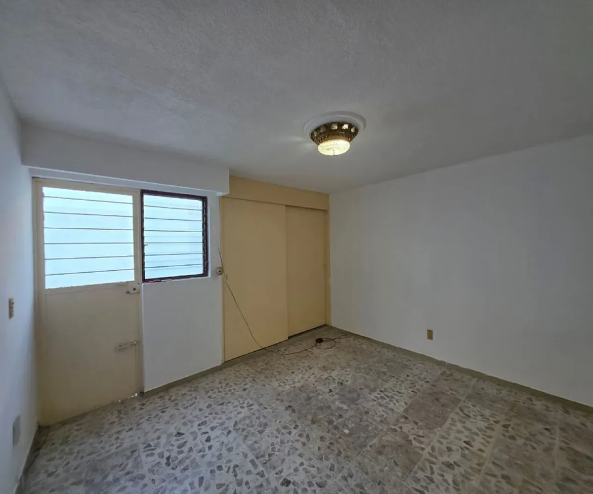 Casa En Renta,Independencia Oriente,Montes Urales 1338, Guadalajara, Jalisco 44340, 4 Habitaciones,3 Baños,Montes Urales,1,pdS6HXT