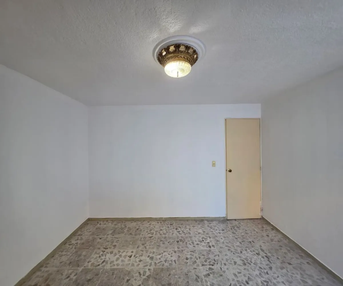 Casa En Renta,Independencia Oriente,Montes Urales 1338, Guadalajara, Jalisco 44340, 4 Habitaciones,3 Baños,Montes Urales,1,pdS6HXT