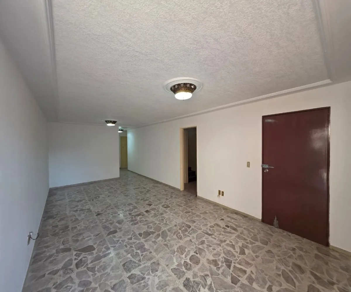 Casa En Renta,Independencia Oriente,Montes Urales 1338, Guadalajara, Jalisco 44340, 4 Habitaciones,3 Baños,Montes Urales,1,pdS6HXT