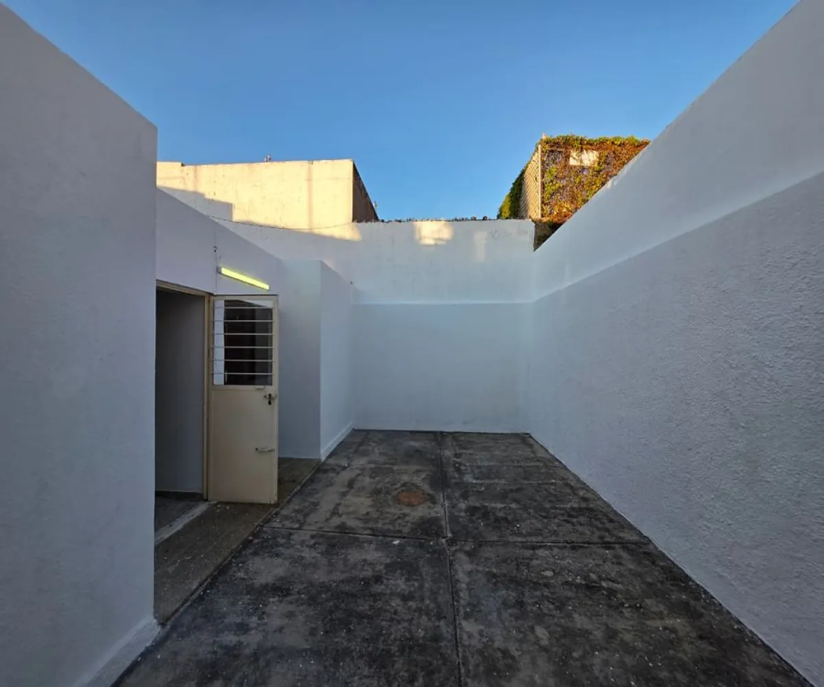 Casa En Renta,Independencia Oriente,Montes Urales 1338, Guadalajara, Jalisco 44340, 4 Habitaciones,3 Baños,Montes Urales,1,pdS6HXT