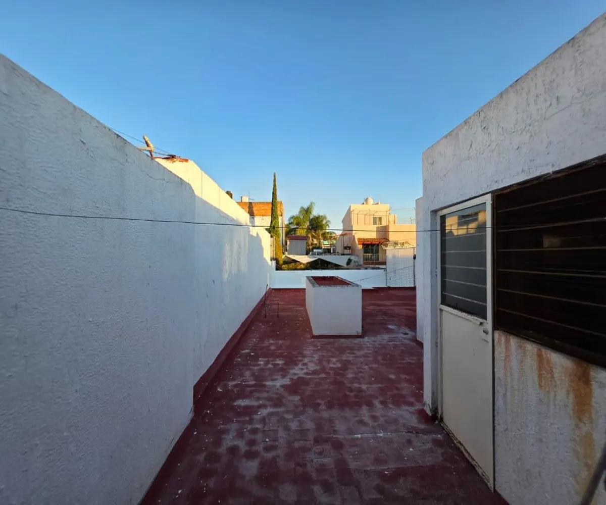 Casa En Renta,Independencia Oriente,Montes Urales 1338, Guadalajara, Jalisco 44340, 4 Habitaciones,3 Baños,Montes Urales,1,pdS6HXT