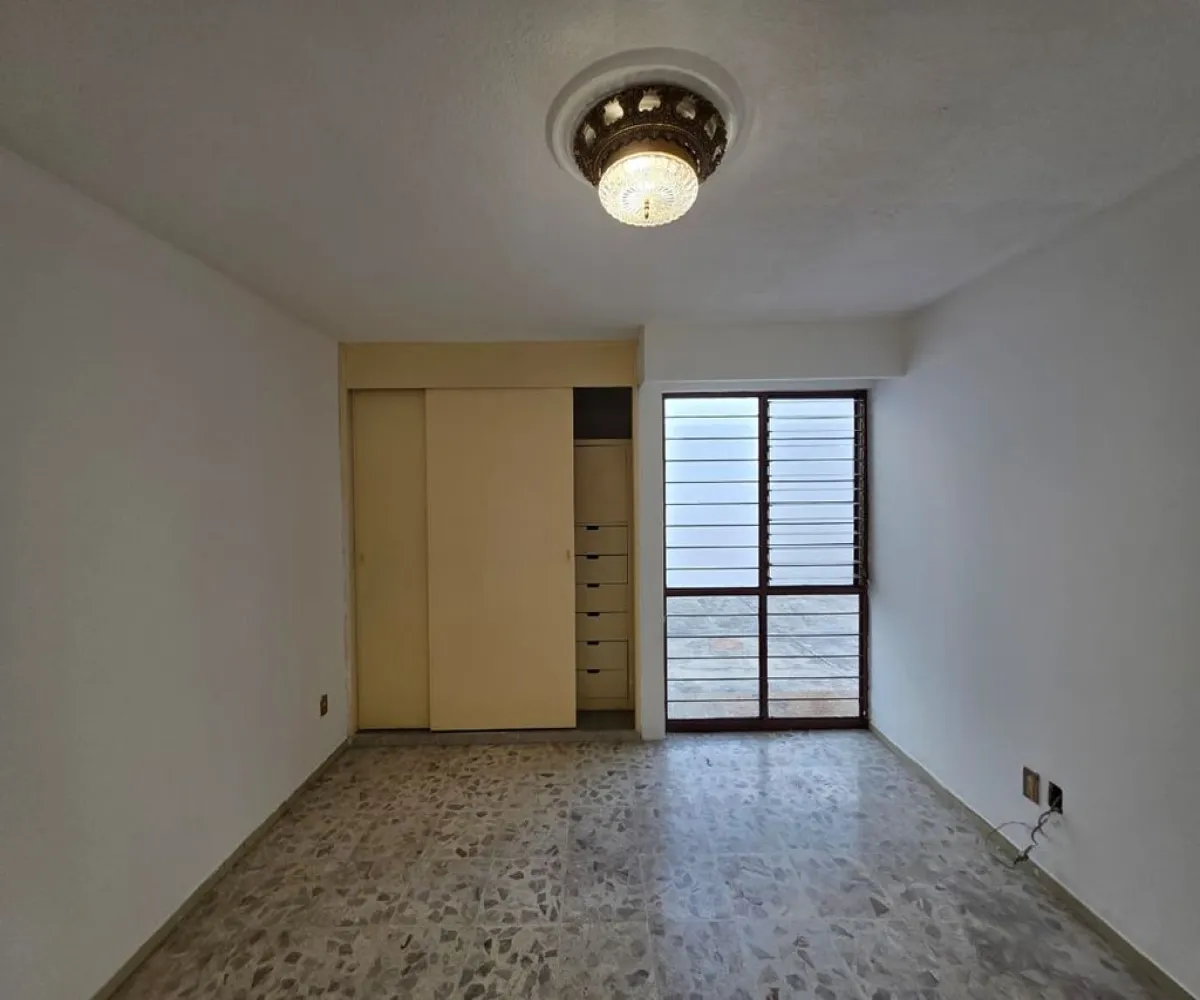 Casa En Renta,Independencia Oriente,Montes Urales 1338, Guadalajara, Jalisco 44340, 4 Habitaciones,3 Baños,Montes Urales,1,pdS6HXT