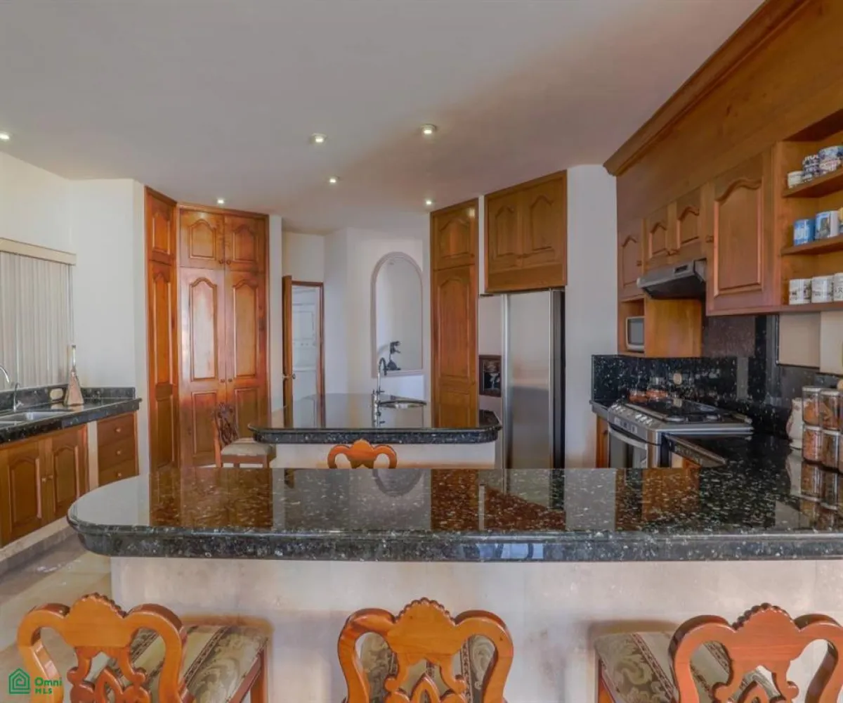 Casa En Venta,Versalles,PALM SPRINGS 351, Puerto Vallarta, Jalisco 48310, 5 Habitaciones,4 Baños,PALM SPRINGS,2,MX251048006