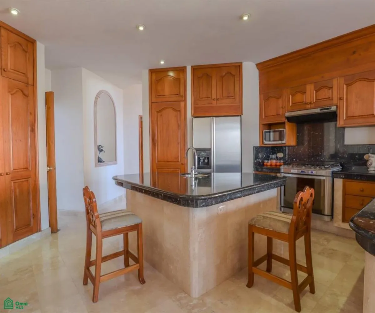 Casa En Venta,Versalles,PALM SPRINGS 351, Puerto Vallarta, Jalisco 48310, 5 Habitaciones,4 Baños,PALM SPRINGS,2,MX251048006