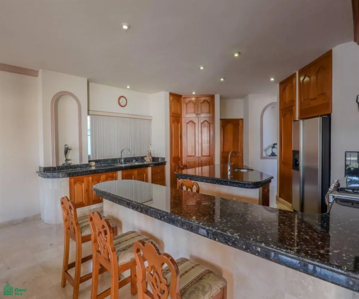 Casa En Venta,Versalles,PALM SPRINGS 351, Puerto Vallarta, Jalisco 48310, 5 Habitaciones,4 Baños,PALM SPRINGS,2,MX251048006