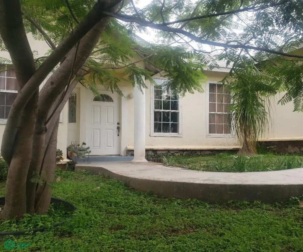 Casa En Venta,La Venta Del Astillero,Callejon de los Pinos 899, Zapopan, Jalisco 45221, 7 Habitaciones,4 Baños,Callejon de los Pinos,1,MX251048080