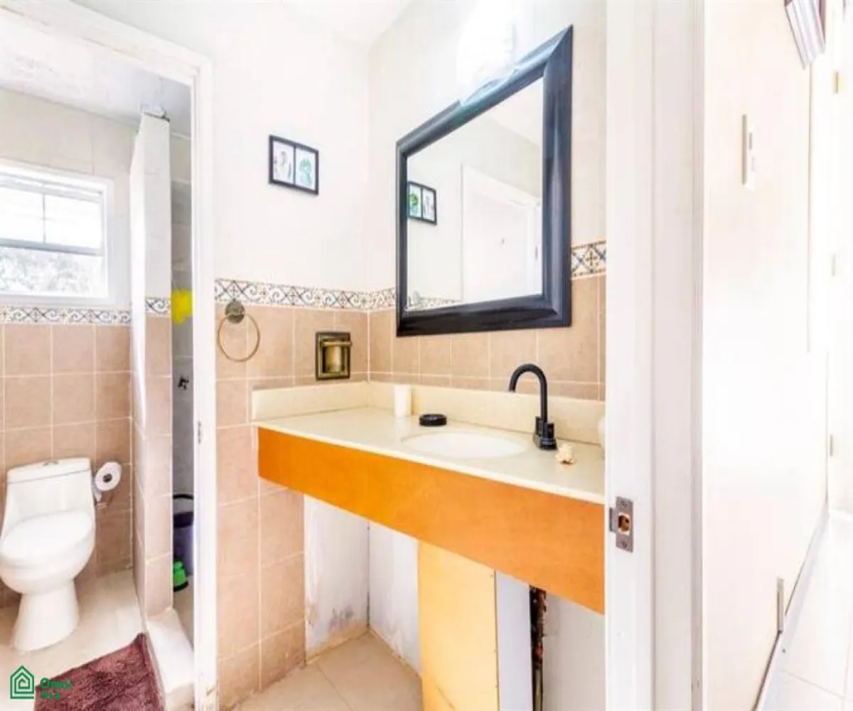 Casa En Venta,La Venta Del Astillero,Callejon de los Pinos 899, Zapopan, Jalisco 45221, 7 Habitaciones,4 Baños,Callejon de los Pinos,1,MX251048080