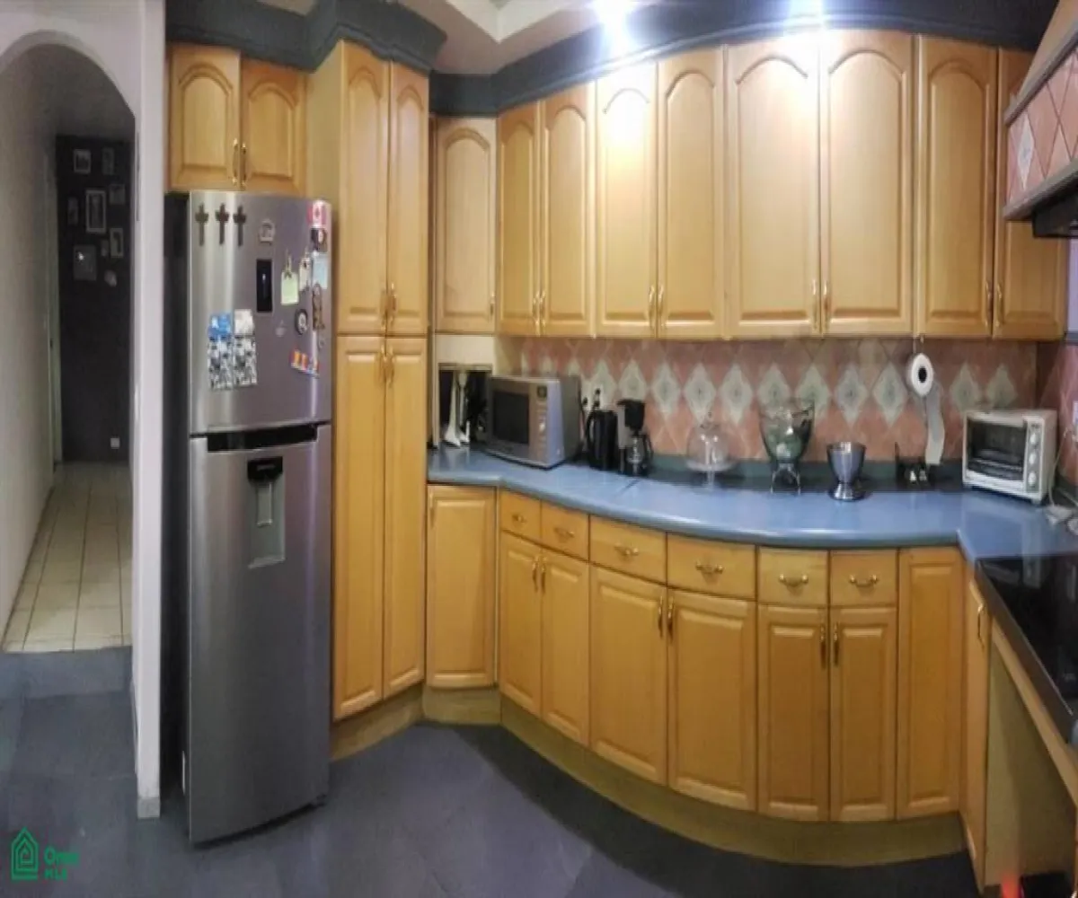 Casa En Venta,La Venta Del Astillero,Callejon de los Pinos 899, Zapopan, Jalisco 45221, 7 Habitaciones,4 Baños,Callejon de los Pinos,1,MX251048080