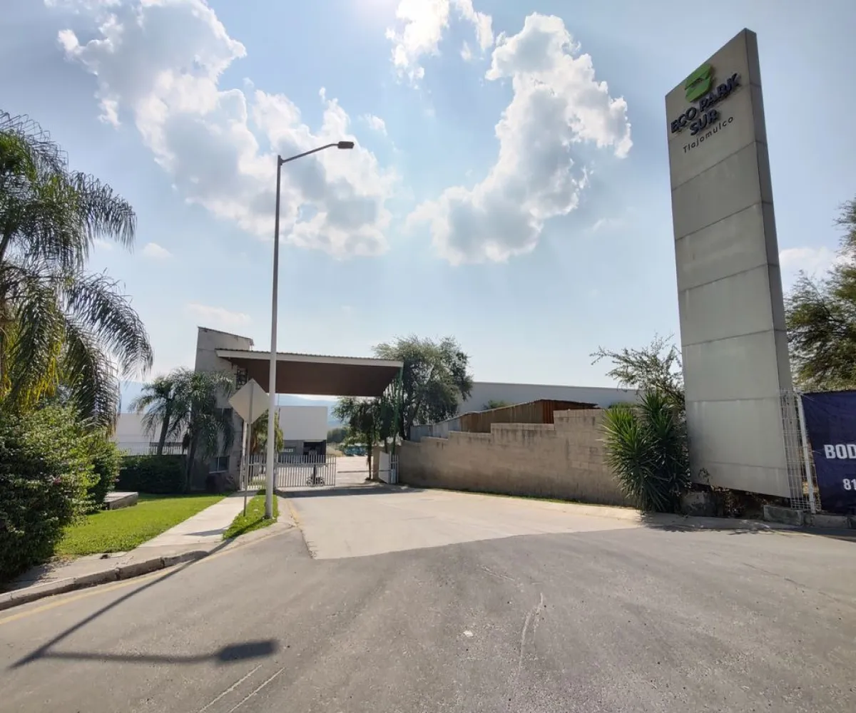 Terreno En Venta,Santa Cruz de las Flores,Carretera a San Isidro Mazatepec 630 2A, Tlajomulco de Zúñiga, Jalisco 45640,Carretera a San Isidro Mazatepec,pUhGM2Y