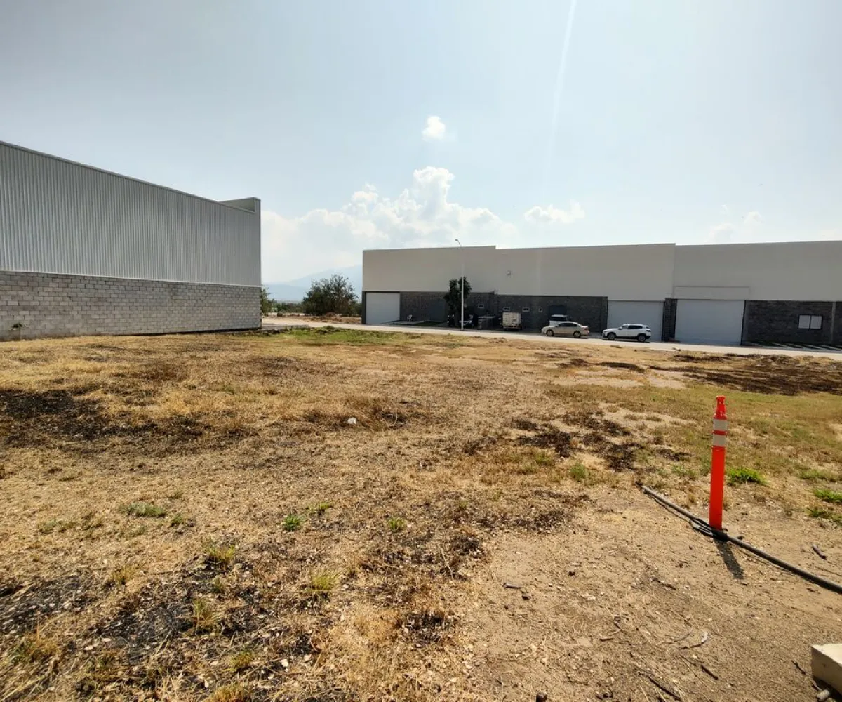 Terreno En Venta,Santa Cruz de las Flores,Carretera a San Isidro Mazatepec 630 2A, Tlajomulco de Zúñiga, Jalisco 45640,Carretera a San Isidro Mazatepec,pUhGM2Y
