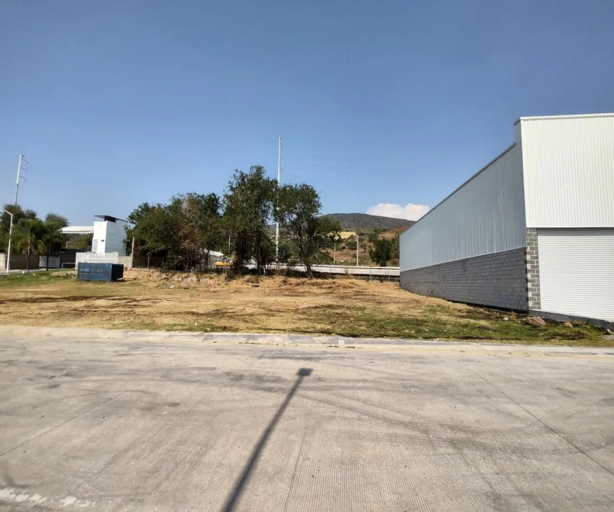 Terreno En Venta,Santa Cruz de las Flores,Carretera a San Isidro Mazatepec 630 2A, Tlajomulco de Zúñiga, Jalisco 45640,Carretera a San Isidro Mazatepec,pUhGM2Y