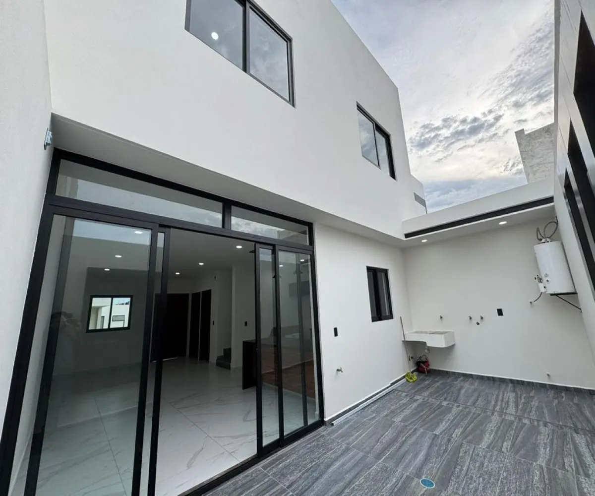 Casa En Venta,capital norte,Avenida Paseo de la Cantera 765, Zapopan, Jalisco 45134, 4 Habitaciones,4 Baños,Avenida Paseo de la Cantera,1,pv4rwfm