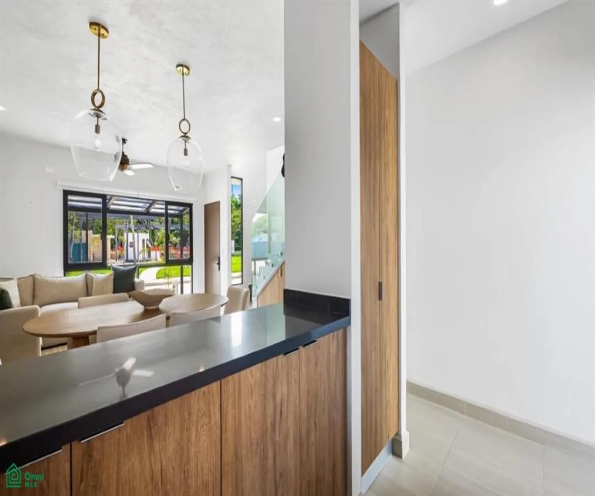 Departamento En Venta,Villas Universidad,roble 419, Puerto Vallarta, Jalisco 48315, 2 Habitaciones,2 Baños,roble,MX251048381