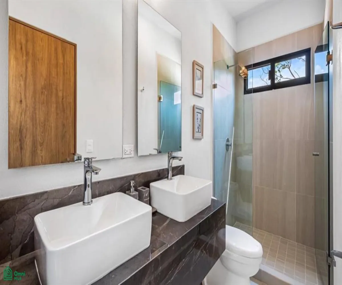 Casa En Venta,Villas Universidad,olivo 618, Puerto Vallarta, Jalisco 48315, 4 Habitaciones,3 Baños,olivo,MX251048416