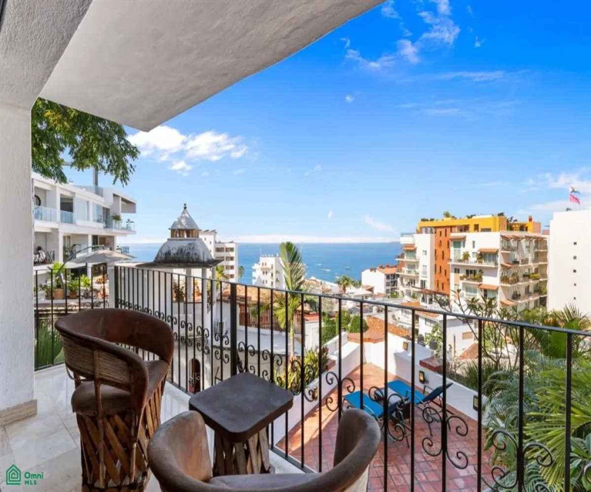 Departamento En Venta,Amapas,Carretera Barra de Navidad 540 Unit 4, Puerto Vallarta, Jalisco 48399, 1 Cuarto,1 Baño,Carretera Barra de Navidad,3,MX251048503