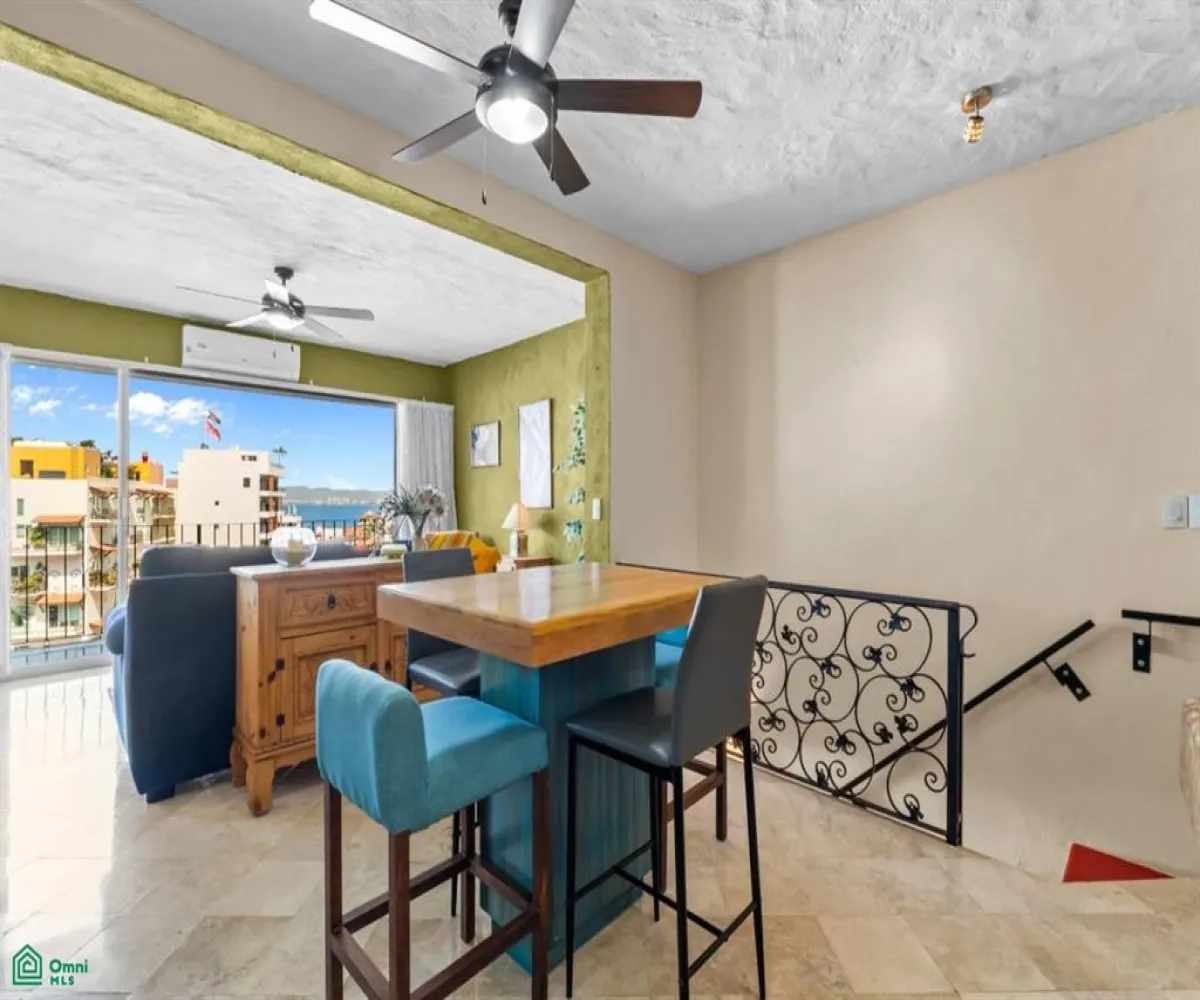 Departamento En Venta,Amapas,Carretera Barra de Navidad 540 Unit 4, Puerto Vallarta, Jalisco 48399, 1 Cuarto,1 Baño,Carretera Barra de Navidad,3,MX251048503