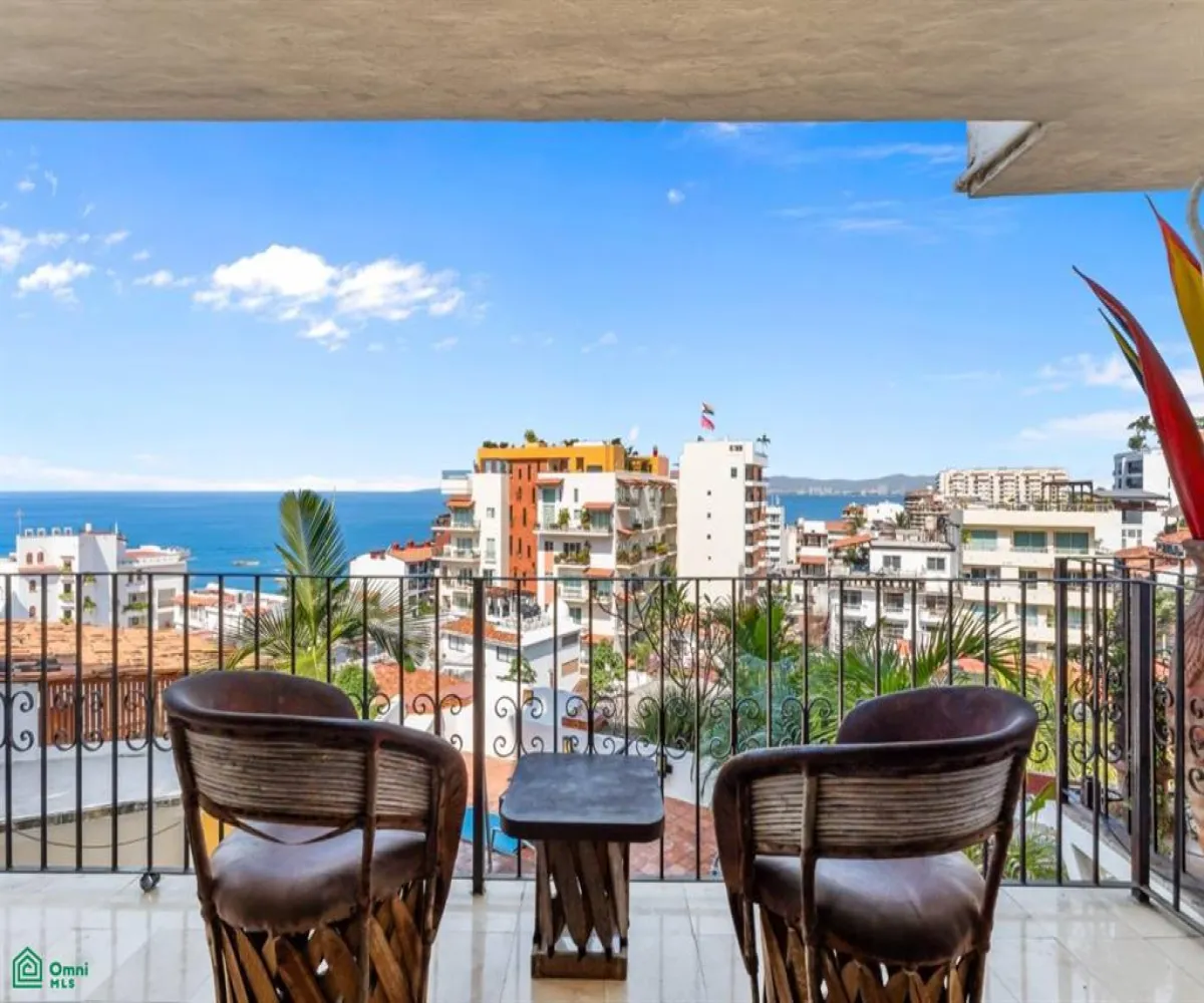 Departamento En Venta,Amapas,Carretera Barra de Navidad 540 Unit 4, Puerto Vallarta, Jalisco 48399, 1 Cuarto,1 Baño,Carretera Barra de Navidad,3,MX251048503