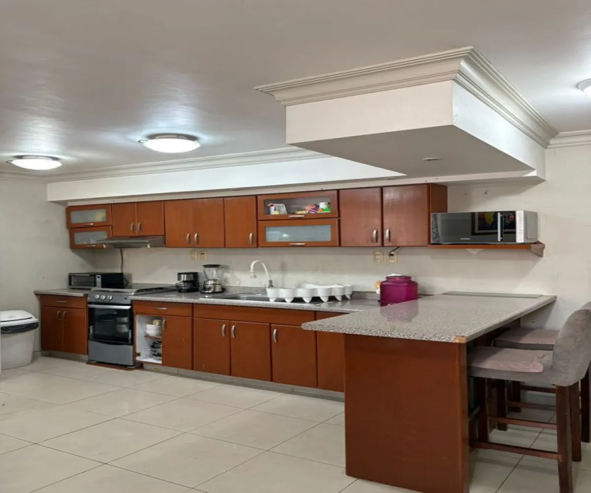 Casa En Venta,El Tapatío,Avenida Patria 3648, San Pedro Tlaquepaque, Jalisco 45588, 3 Habitaciones,3 Baños,Avenida Patria,3,paObO5J