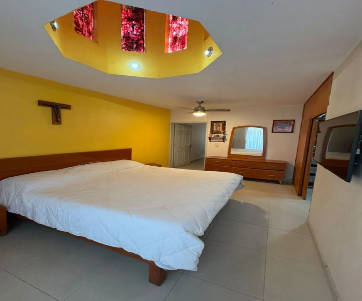 Casa En Venta,El Tapatío,Avenida Patria 3648, San Pedro Tlaquepaque, Jalisco 45588, 3 Habitaciones,3 Baños,Avenida Patria,3,paObO5J