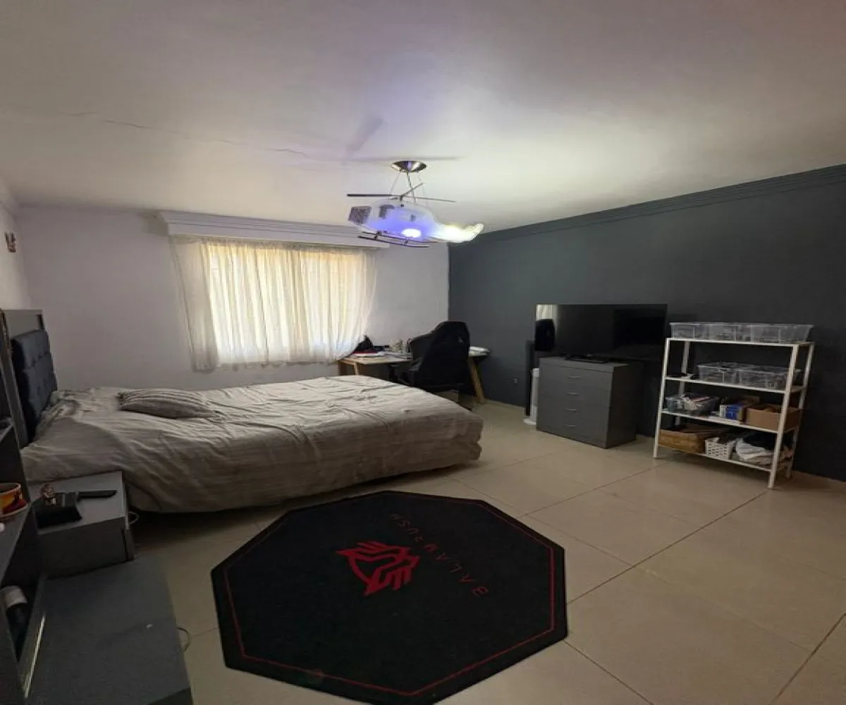 Casa En Venta,El Tapatío,Avenida Patria 3648, San Pedro Tlaquepaque, Jalisco 45588, 3 Habitaciones,3 Baños,Avenida Patria,3,paObO5J