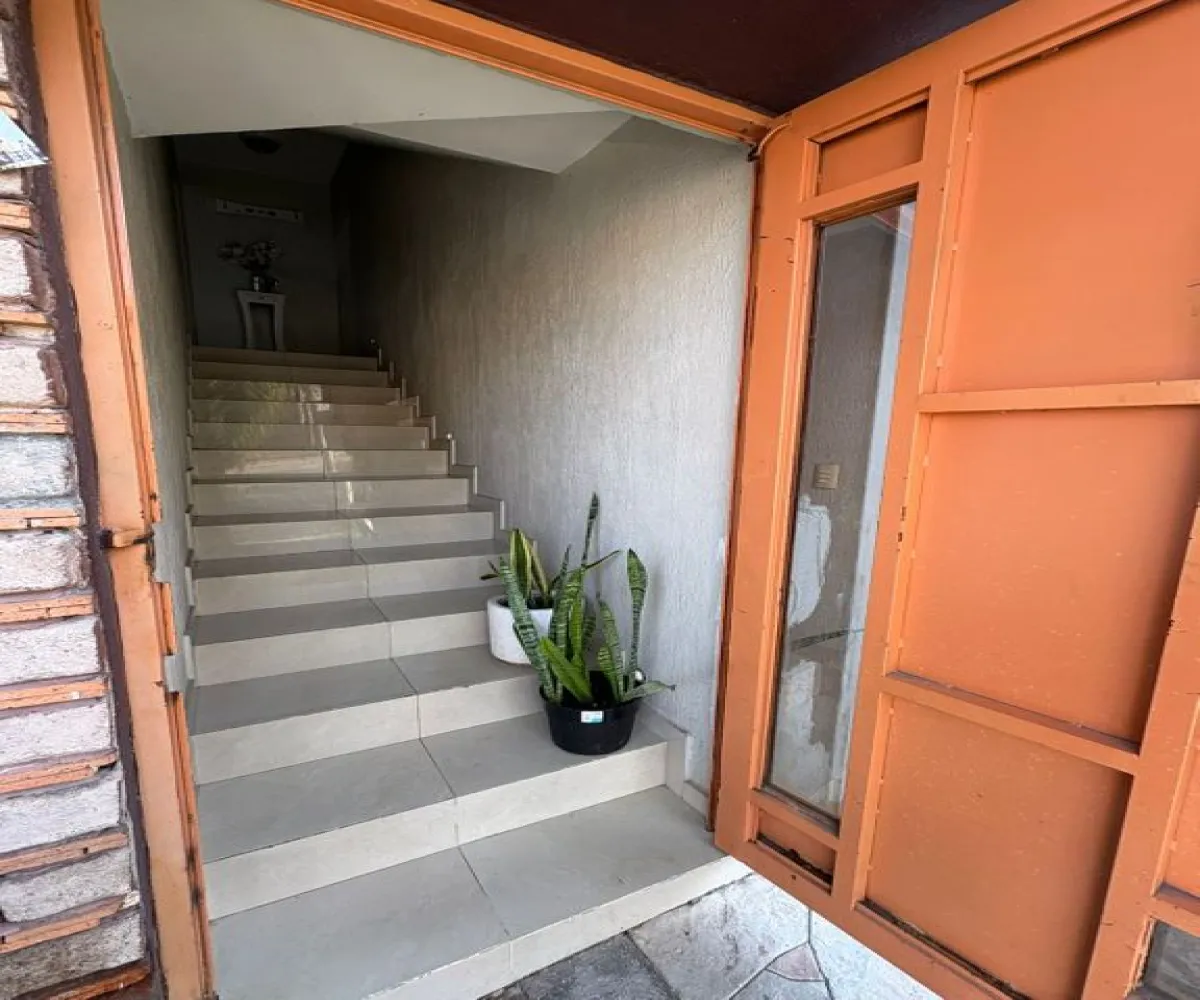 Casa En Venta,El Tapatío,Avenida Patria 3648, San Pedro Tlaquepaque, Jalisco 45588, 3 Habitaciones,3 Baños,Avenida Patria,3,paObO5J