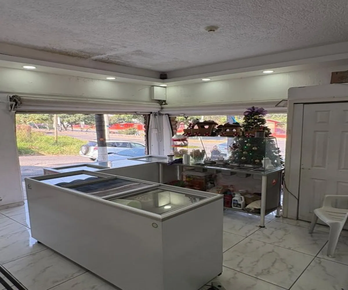 Casa En Venta,El Tapatío,Avenida Patria 3648, San Pedro Tlaquepaque, Jalisco 45588, 3 Habitaciones,3 Baños,Avenida Patria,3,paObO5J