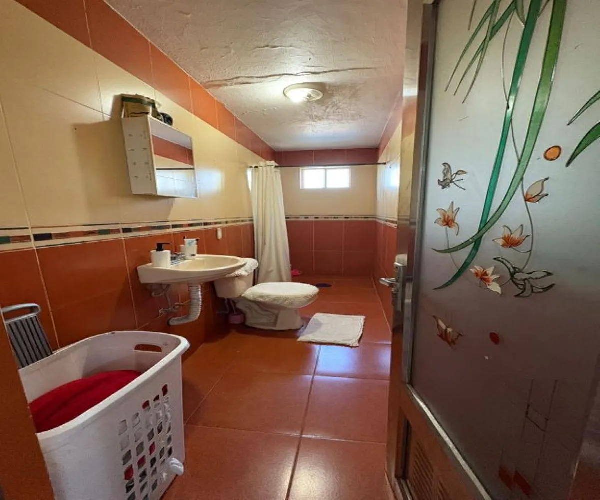 Casa En Venta,El Tapatío,Avenida Patria 3648, San Pedro Tlaquepaque, Jalisco 45588, 3 Habitaciones,3 Baños,Avenida Patria,3,paObO5J