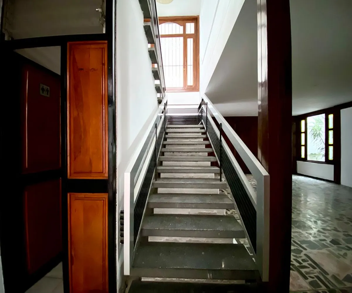 Oficina En Renta,Americana,Calle Libertad 1792, Guadalajara, Jalisco 44160,6 Baños,Calle Libertad,1,pkhwXRy