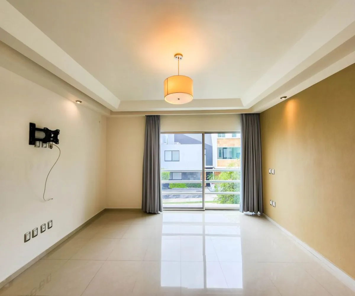 Casa En Renta,Valle del Imperio Sueco S/N, Zapopan, Jalisco 45134, 4 Habitaciones,3 Baños,Valle del Imperio Sueco,1,ptrVdSJ