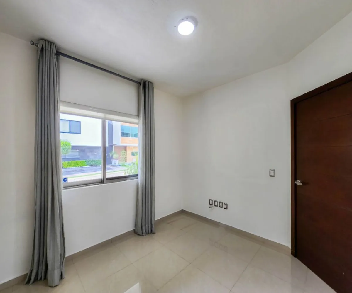 Casa En Renta,Valle del Imperio Sueco S/N, Zapopan, Jalisco 45134, 4 Habitaciones,3 Baños,Valle del Imperio Sueco,1,ptrVdSJ