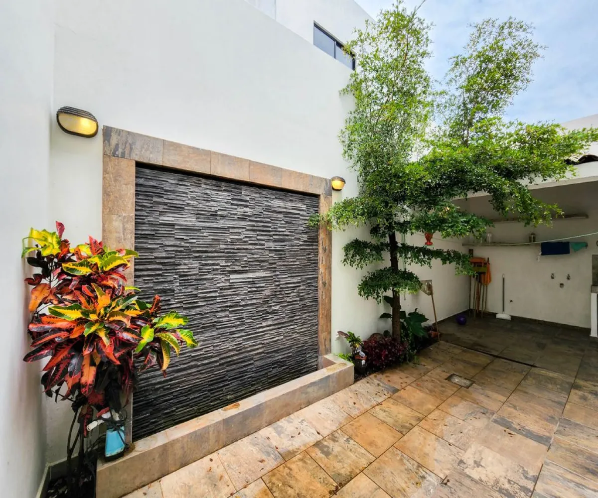 Casa En Renta,Valle del Imperio Sueco S/N, Zapopan, Jalisco 45134, 4 Habitaciones,3 Baños,Valle del Imperio Sueco,1,ptrVdSJ