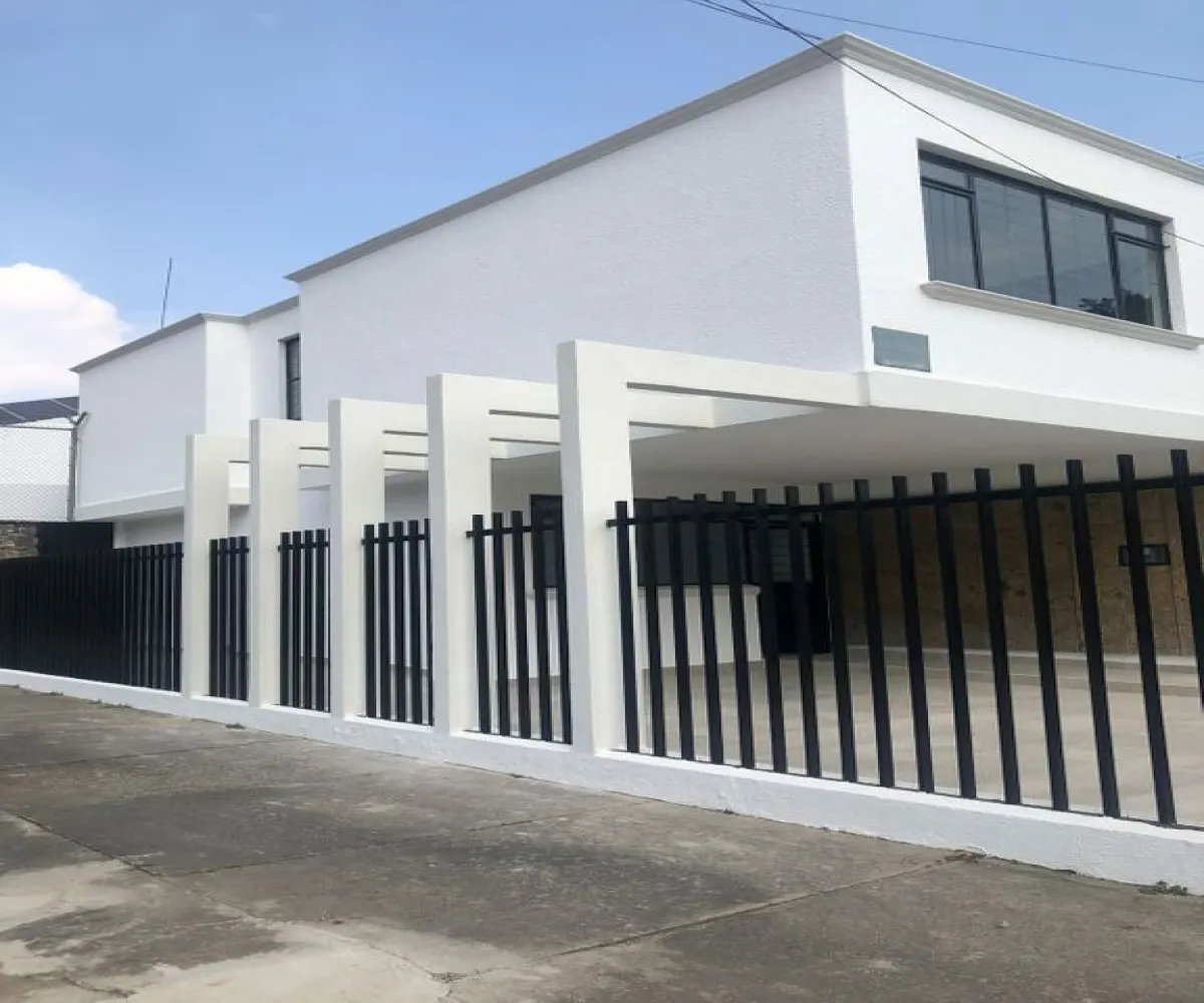 Casa En Renta,Ladron De Guevara,Calle Garibaldi 2450, Guadalajara, Jalisco 44600, 4 Habitaciones,2 Baños,Calle Garibaldi,2,pEyesBb