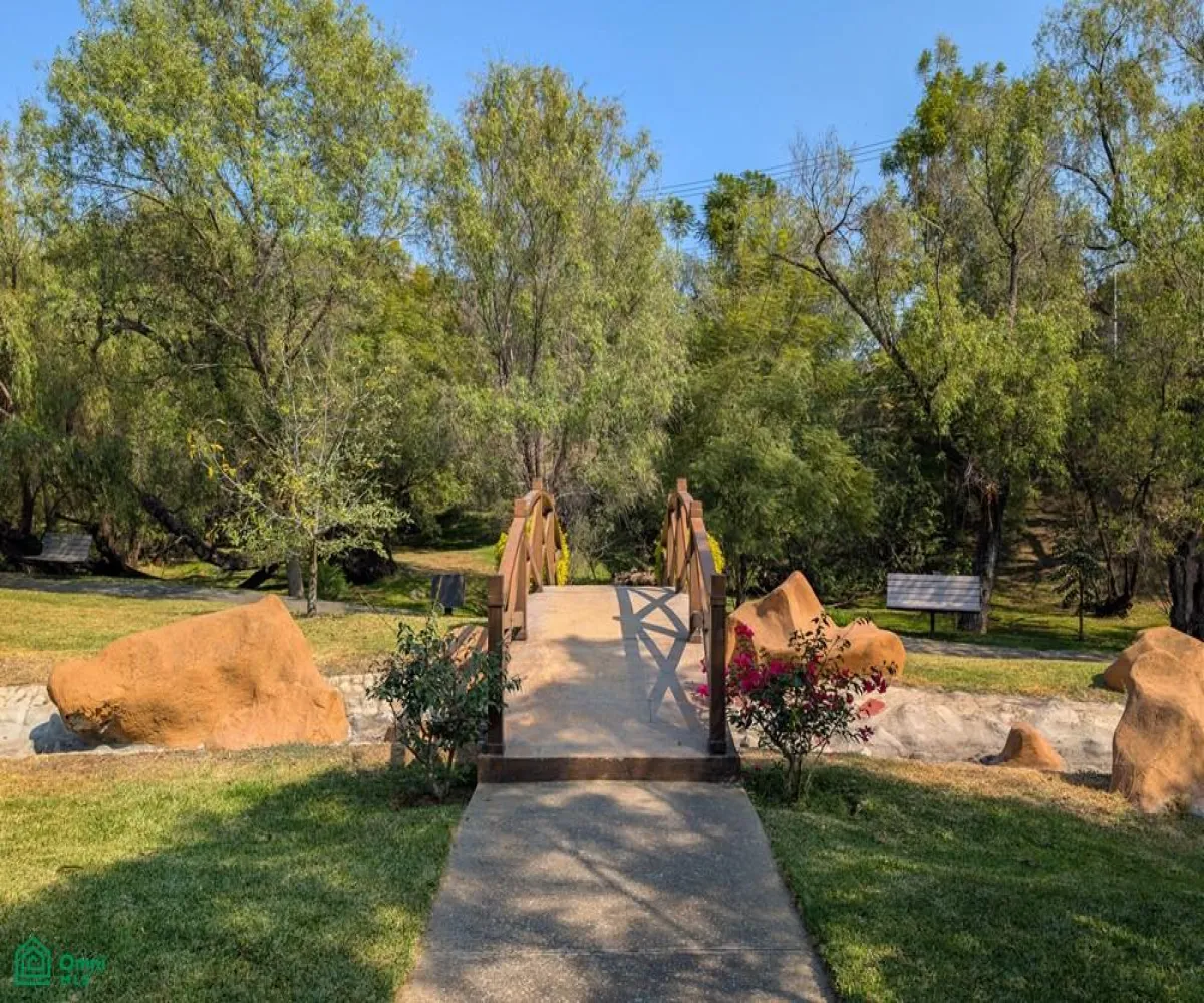 Casa En Venta,Senderos de Monte Verde,sendero amaranto 179, Tlajomulco de Zuniga, Jalisco 45646, 3 Habitaciones,2 Baños,sendero amaranto,3,MX251049860