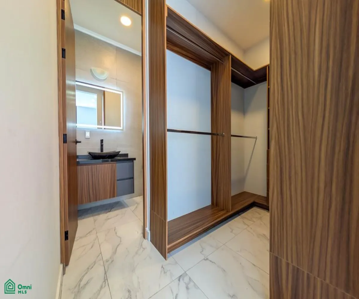 Casa En Venta,Senderos de Monte Verde,sendero amaranto 179, Tlajomulco de Zuniga, Jalisco 45646, 3 Habitaciones,2 Baños,sendero amaranto,3,MX251049860