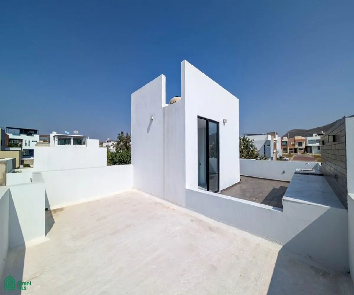 Casa En Venta,Senderos de Monte Verde,sendero amaranto 179, Tlajomulco de Zuniga, Jalisco 45646, 3 Habitaciones,2 Baños,sendero amaranto,3,MX251049860