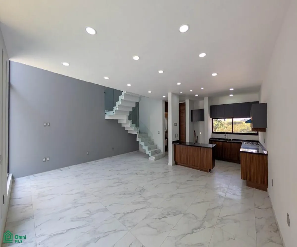 Casa En Venta,Senderos de Monte Verde,sendero amaranto 179, Tlajomulco de Zuniga, Jalisco 45646, 3 Habitaciones,2 Baños,sendero amaranto,3,MX251049860