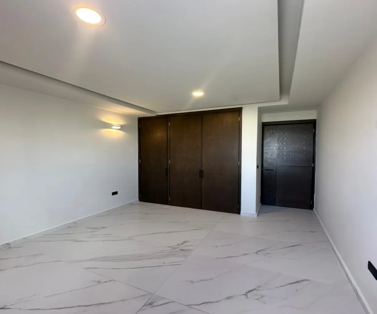 Casa En Venta,Real de Valdepeñas,Talavera Pte. 3363 45, Zapopan, Jalisco 45130, 4 Habitaciones,3 Baños,BOREALES 2,Talavera Pte.,3,723273