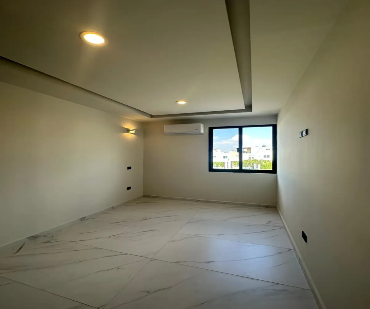 Casa En Venta,Real de Valdepeñas,Talavera Pte. 3363 45, Zapopan, Jalisco 45130, 4 Habitaciones,3 Baños,BOREALES 2,Talavera Pte.,3,723273