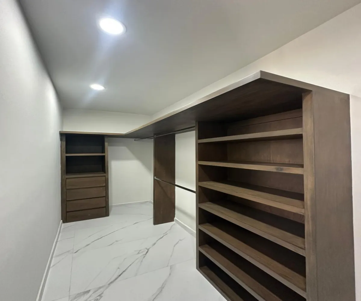 Casa En Venta,Real de Valdepeñas,Talavera Pte. 3363 45, Zapopan, Jalisco 45130, 4 Habitaciones,3 Baños,BOREALES 2,Talavera Pte.,3,723273