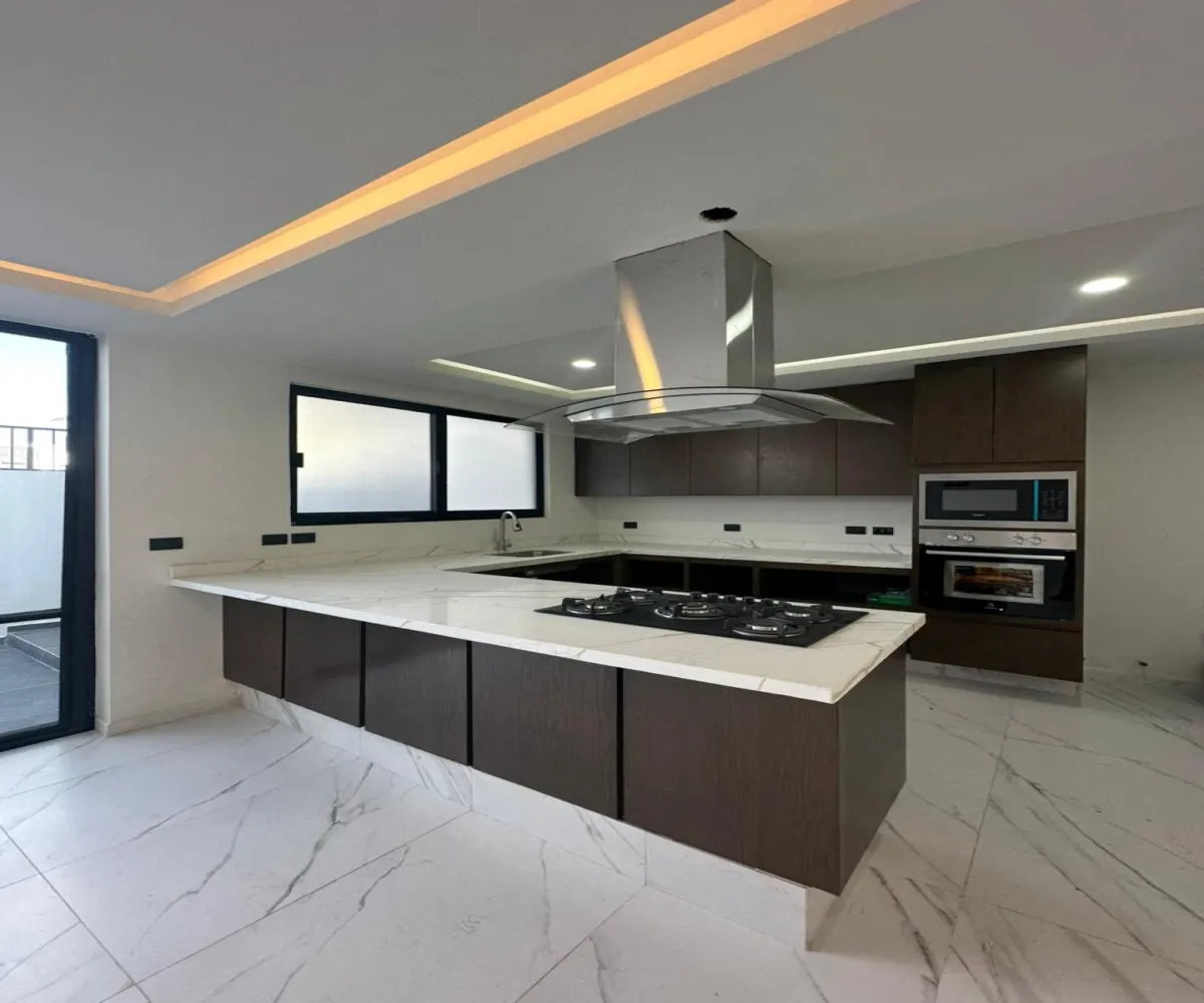 Casa En Venta,Real de Valdepeñas,Talavera Pte. 3363 45, Zapopan, Jalisco 45130, 4 Habitaciones,3 Baños,BOREALES 2,Talavera Pte.,3,723273