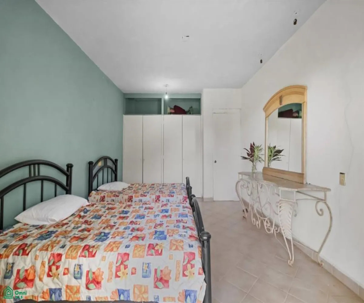 Casa En Venta,Las Palmas de Arriba,Gobernador Sebastian Allende S/N, Puerto Vallarta, Jalisco 48260, 5 Habitaciones,3 Baños,Gobernador Sebastian Allende,MX251050198