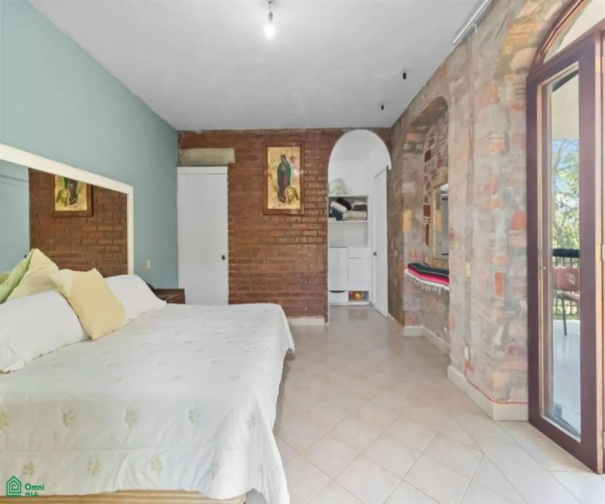 Casa En Venta,Las Palmas de Arriba,Gobernador Sebastian Allende S/N, Puerto Vallarta, Jalisco 48260, 5 Habitaciones,3 Baños,Gobernador Sebastian Allende,MX251050198