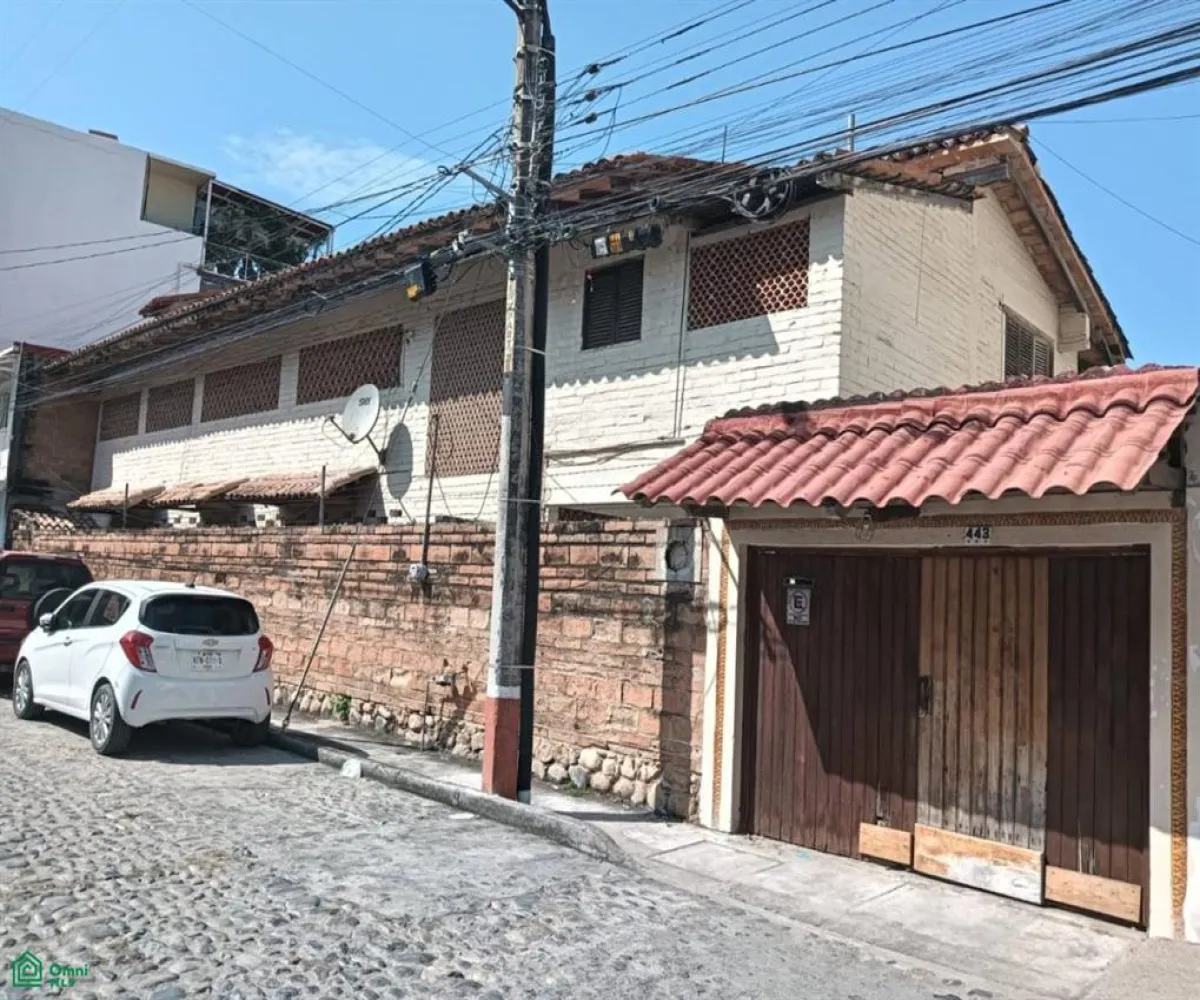 Casa En Venta,Puerto Vallarta Centro,Emilio Carranza 443, Puerto Vallarta, Jalisco 48300, 3 Habitaciones,3 Baños,Emilio Carranza,2,MX251050408