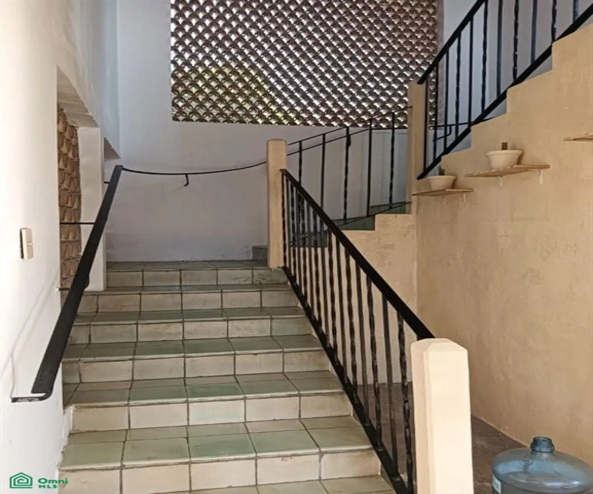 Casa En Venta,Puerto Vallarta Centro,Emilio Carranza 443, Puerto Vallarta, Jalisco 48300, 3 Habitaciones,3 Baños,Emilio Carranza,2,MX251050408