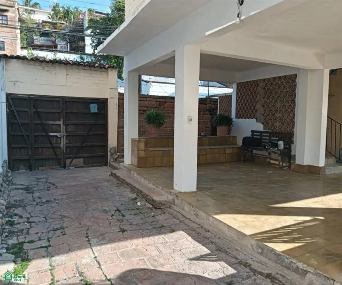 Casa En Venta,Puerto Vallarta Centro,Emilio Carranza 443, Puerto Vallarta, Jalisco 48300, 3 Habitaciones,3 Baños,Emilio Carranza,2,MX251050408