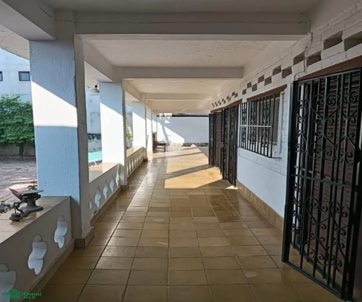 Casa En Venta,Puerto Vallarta Centro,Emilio Carranza 443, Puerto Vallarta, Jalisco 48300, 3 Habitaciones,3 Baños,Emilio Carranza,2,MX251050408
