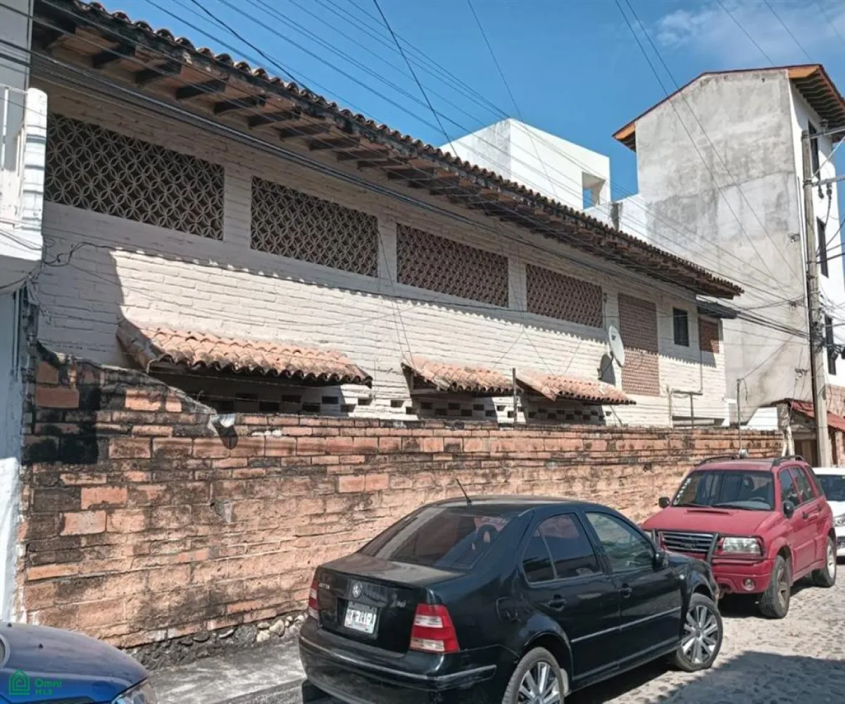 Casa En Venta,Puerto Vallarta Centro,Emilio Carranza 443, Puerto Vallarta, Jalisco 48300, 3 Habitaciones,3 Baños,Emilio Carranza,2,MX251050408