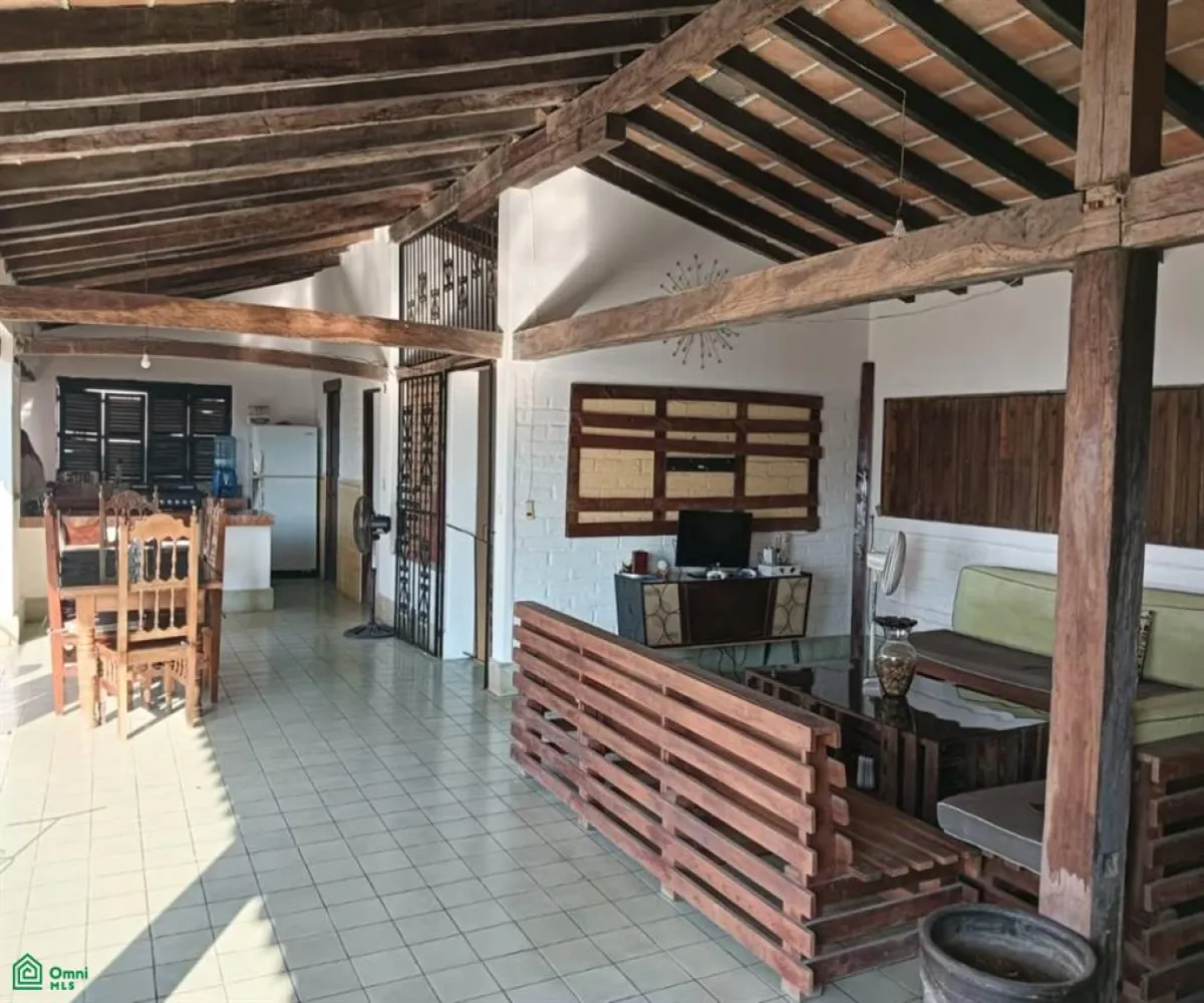 Casa En Venta,Puerto Vallarta Centro,Emilio Carranza 443, Puerto Vallarta, Jalisco 48300, 3 Habitaciones,3 Baños,Emilio Carranza,2,MX251050408