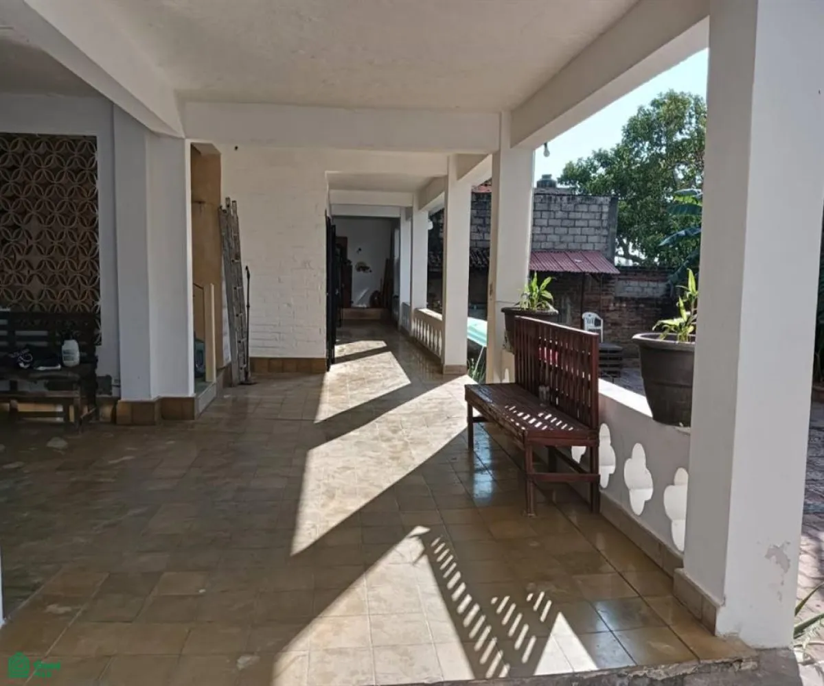 Casa En Venta,Puerto Vallarta Centro,Emilio Carranza 443, Puerto Vallarta, Jalisco 48300, 3 Habitaciones,3 Baños,Emilio Carranza,2,MX251050408