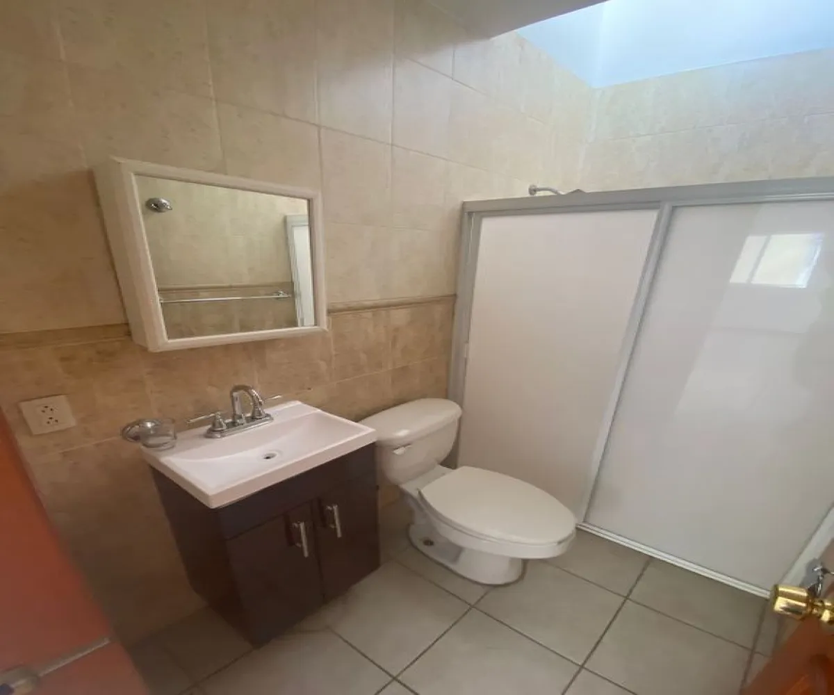 Casa En Venta,La Tijera,Calle Boulevard Prolongación Mariano Otero 1507, Tlajomulco de Zúñiga, Jalisco 45645, 3 Habitaciones,2 Baños,Calle Boulevard Prolongación Mariano Otero,1,pQ4cQVI